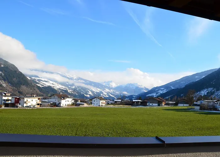 Zirbenzapfen Apartment Fuegen